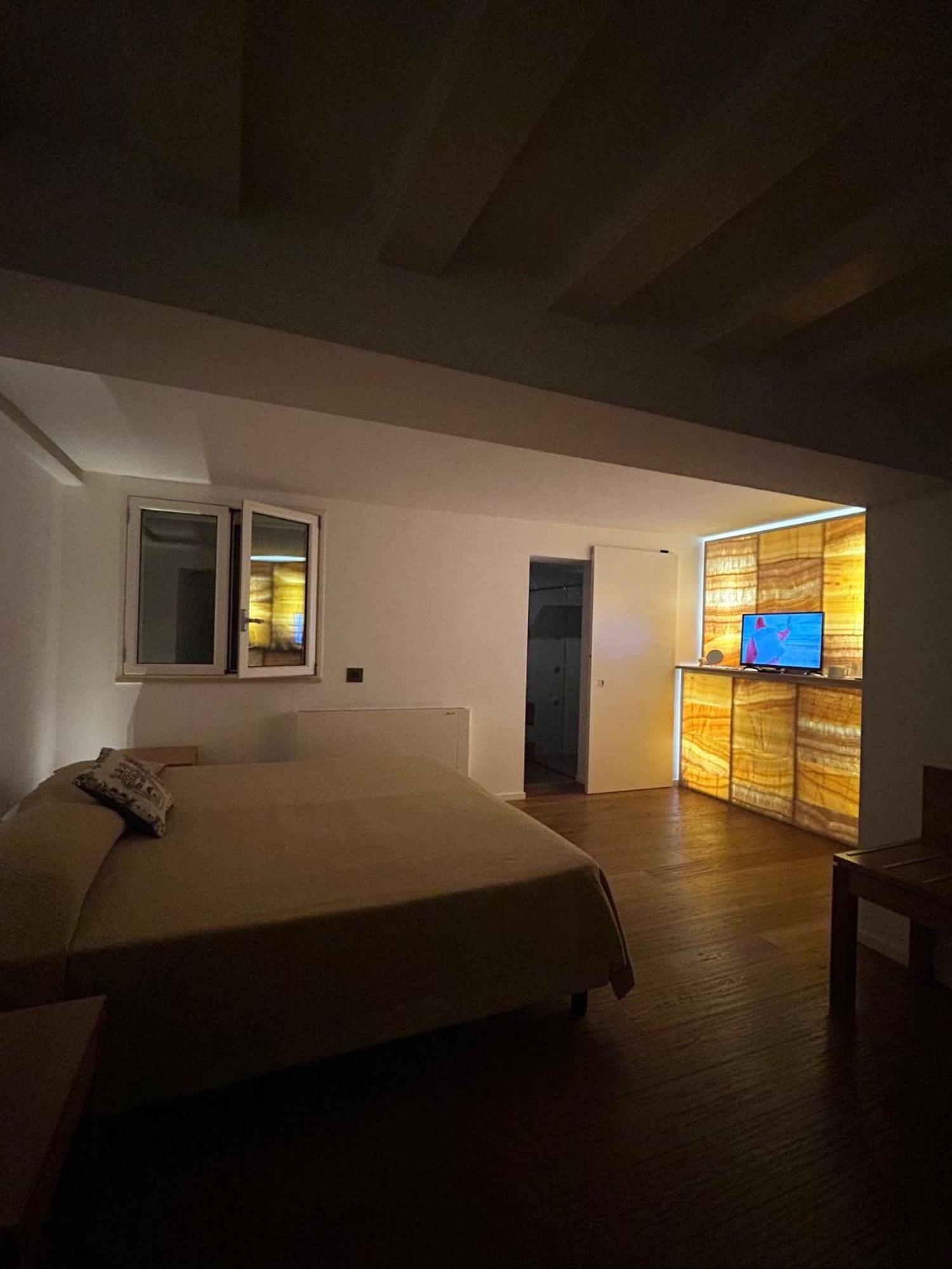 Prince Suite Палермо Экстерьер фото